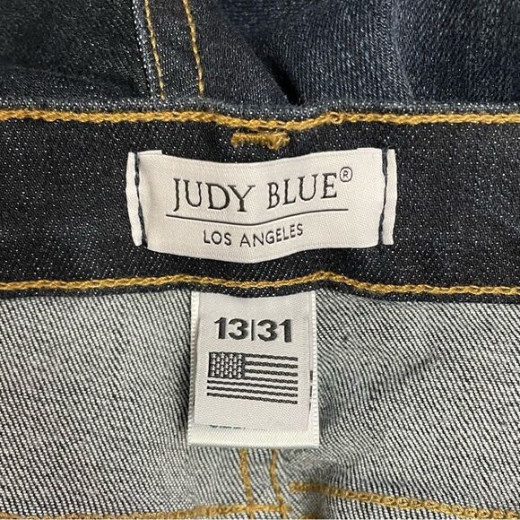 NWT Judy Blue Frayed Hem Crop Jeans Size 31 Dark Wash Straight Leg Made in USA - Picture 10 of 12